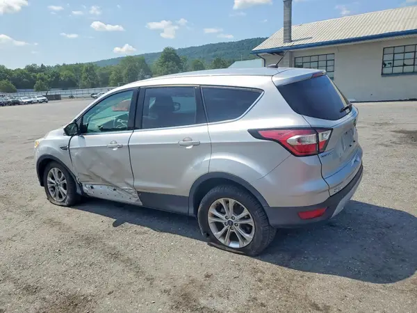 1FMCU9G93HUE88368 2017 FORD ESCAPE - Image 2