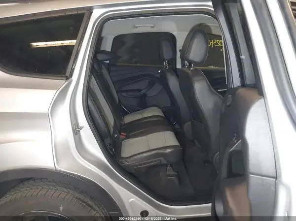 1FMCU9G93HUF00518 2017 FORD ESCAPE - Image 8