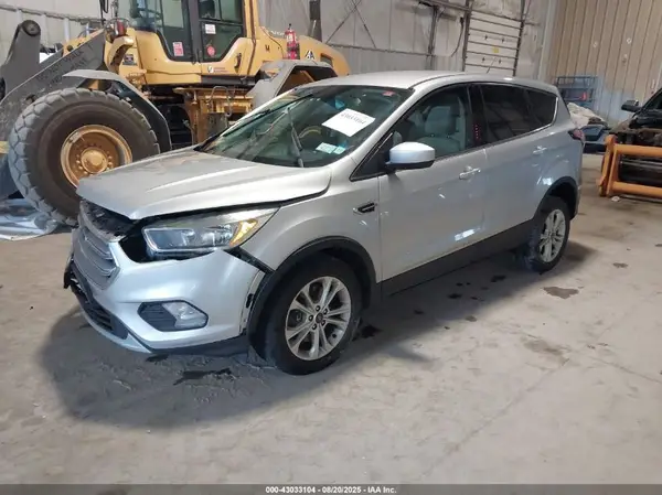 1FMCU9G93HUF00941 2017 FORD ESCAPE - Image 2