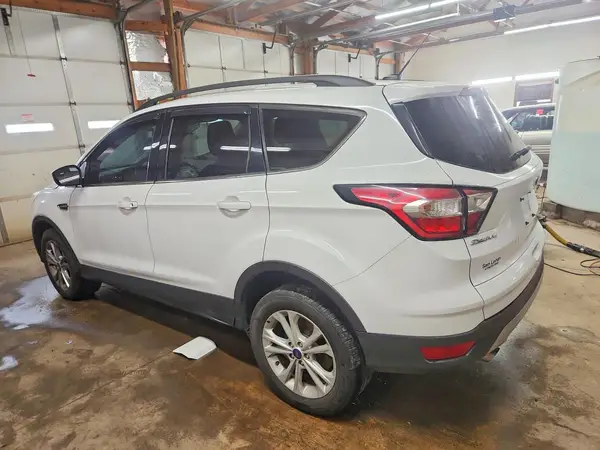 1FMCU9G93JUC41471 2018 FORD ESCAPE - Image 2
