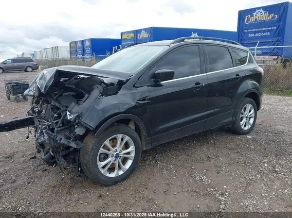 1FMCU9G94HUA00299 2017 FORD ESCAPE - Image 2