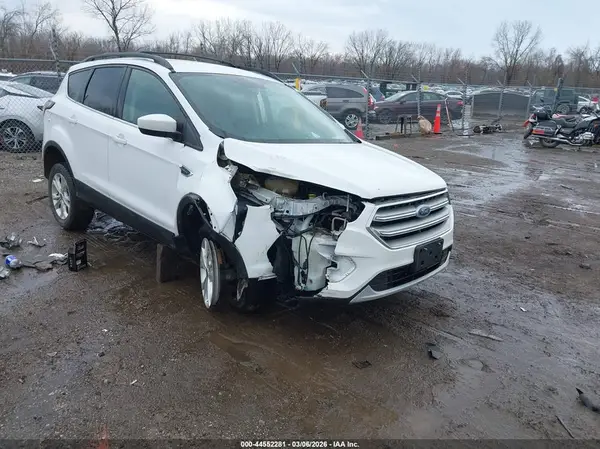 1FMCU9G94HUA01209 2017 FORD ESCAPE - Image 1