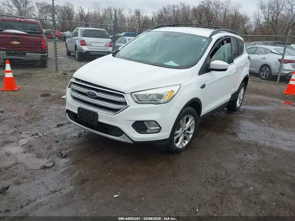 1FMCU9G94HUA01209 2017 FORD ESCAPE - Image 2