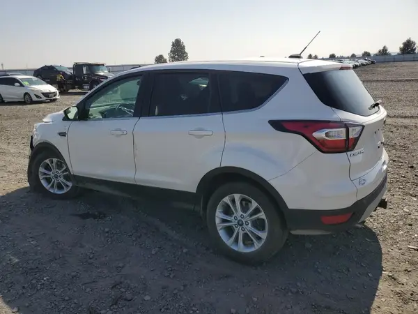 1FMCU9G94HUA62138 2017 FORD ESCAPE - Image 2