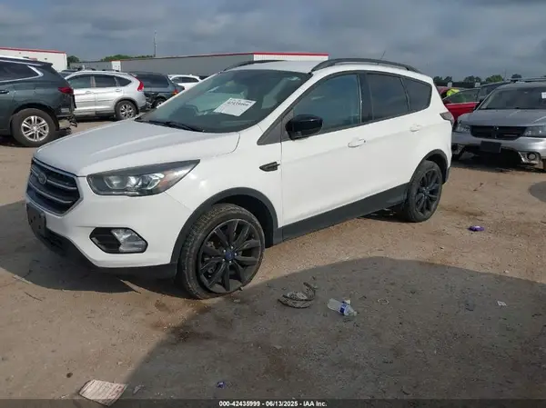 1FMCU9G94HUA92949 2017 FORD ESCAPE - Image 2
