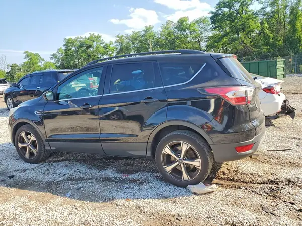 1FMCU9G94HUB18952 2017 FORD ESCAPE - Image 2