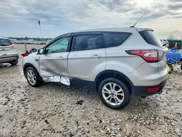 1FMCU9G94HUB30454 2017 FORD ESCAPE - Image 2