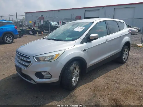 1FMCU9G94HUB76513 2017 FORD ESCAPE - Image 2