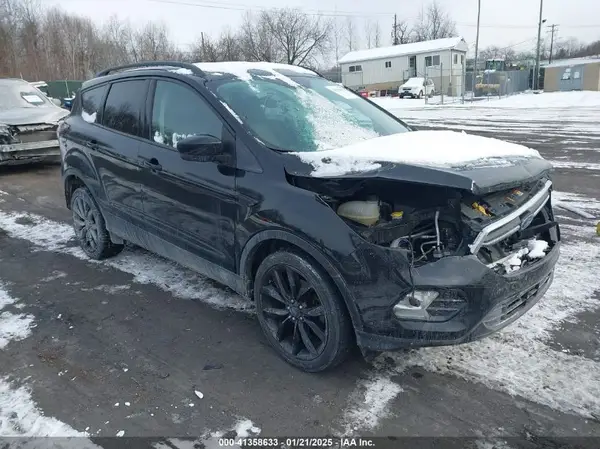 1FMCU9G94HUC17366 2017 FORD ESCAPE - Image 1