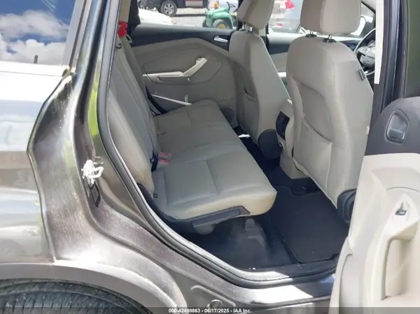 1FMCU9G94HUC43059 2017 FORD ESCAPE - Image 8