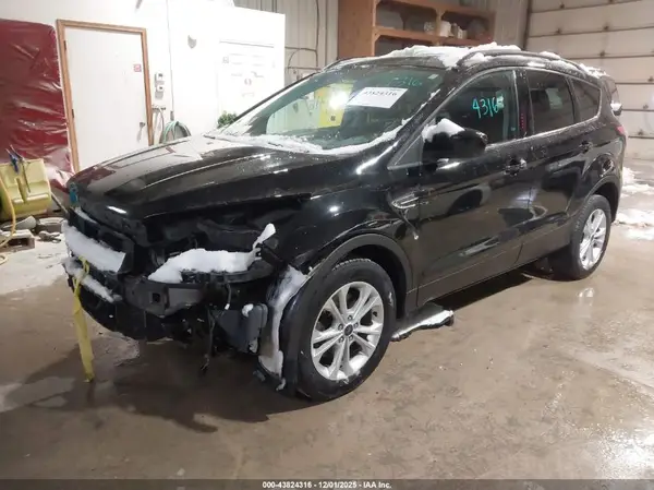1FMCU9G94HUC63831 2017 FORD ESCAPE - Image 2