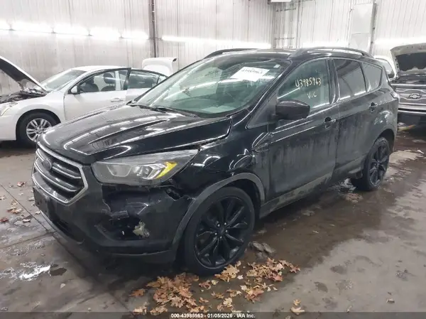 1FMCU9G94HUC79804 2017 FORD ESCAPE - Image 2