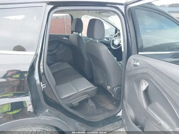 1FMCU9G94HUD47762 2017 FORD ESCAPE - Image 8