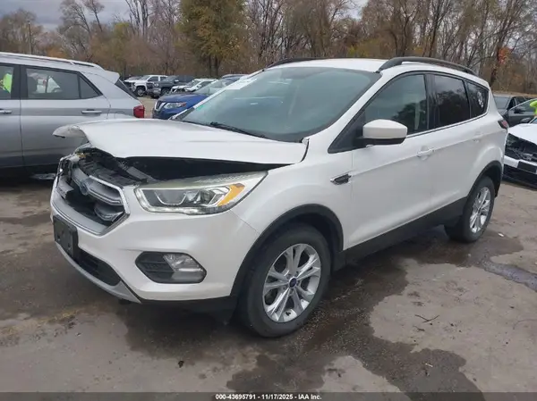 1FMCU9G94HUE94874 2017 FORD ESCAPE - Image 2