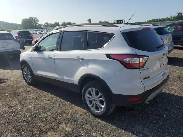 1FMCU9G94JUC38546 2018 FORD ESCAPE - Image 2