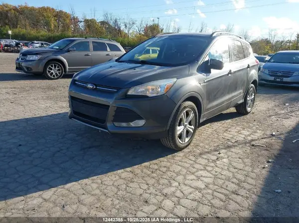 1FMCU9G95GUA33245 2016 FORD ESCAPE - Image 2