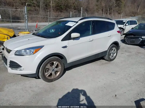 1FMCU9G95GUA72370 2016 FORD ESCAPE - Image 2