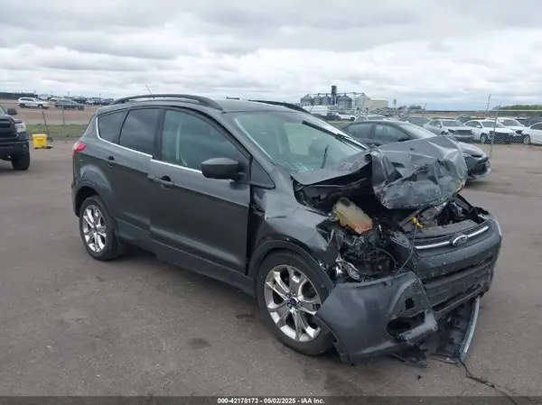 1FMCU9G95GUA84700 2016 FORD ESCAPE - Image 1