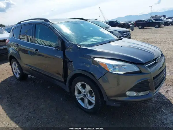 1FMCU9G95GUB72369 2016 FORD ESCAPE - Image 1