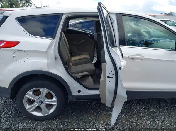 1FMCU9G95GUC63352 2016 FORD ESCAPE - Image 8