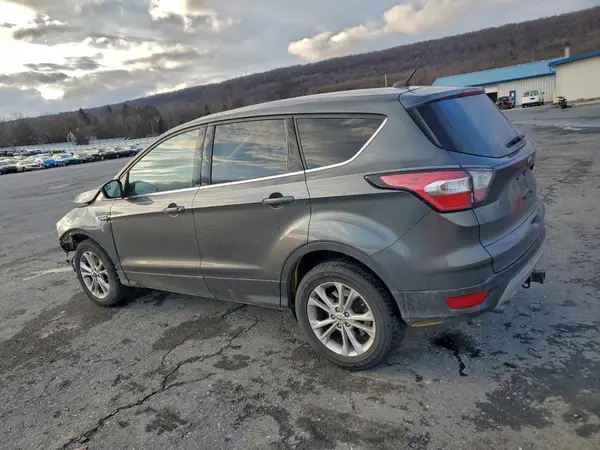 1FMCU9G95HUA08282 2017 FORD ESCAPE - Image 2