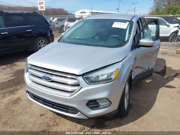 1FMCU9G95HUA10906 2017 FORD ESCAPE - Image 2