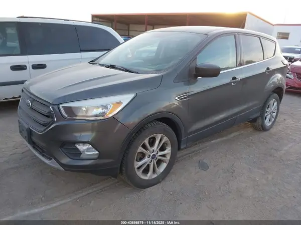 1FMCU9G95HUA28516 2017 FORD ESCAPE - Image 2