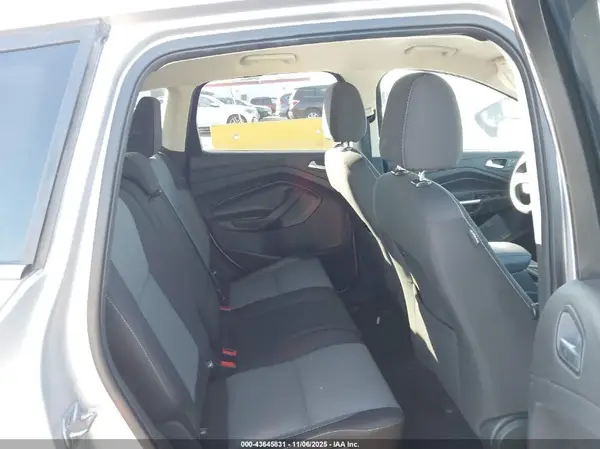 1FMCU9G95HUA39614 2017 FORD ESCAPE - Image 8
