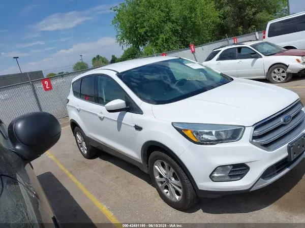 1FMCU9G95HUA69597 2017 FORD ESCAPE - Image 1