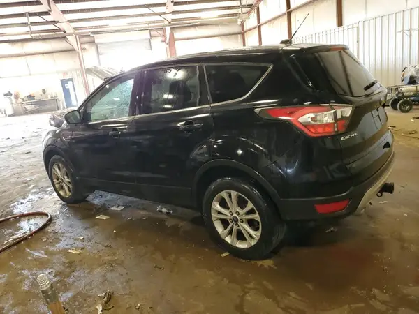 1FMCU9G95HUA71057 2017 FORD ESCAPE - Image 2