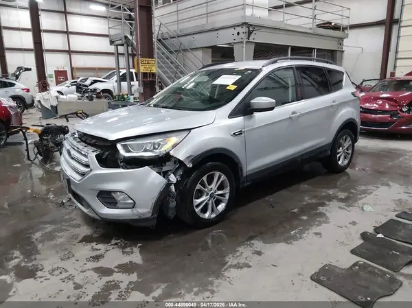 1FMCU9G95HUA72631 2017 FORD ESCAPE - Image 2