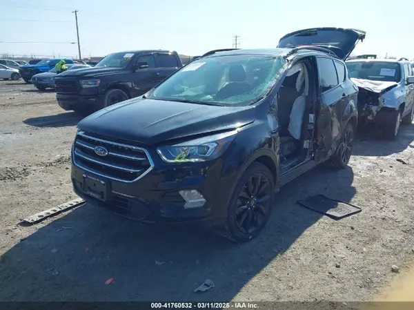 1FMCU9G95HUB27207 2017 FORD ESCAPE - Image 2