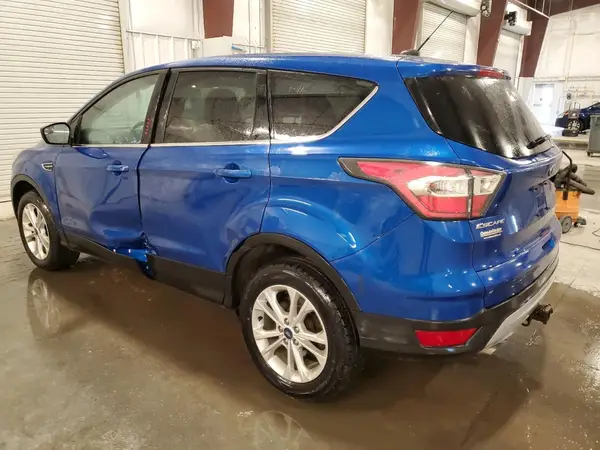 1FMCU9G95HUB44122 2017 FORD ESCAPE - Image 2