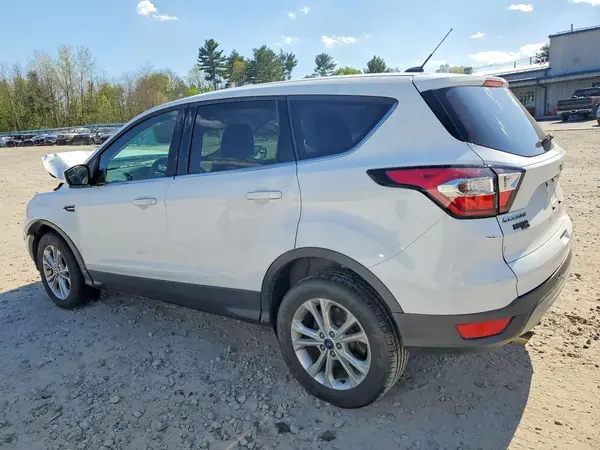 1FMCU9G95HUB72180 2017 FORD ESCAPE - Image 2