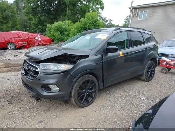 1FMCU9G95HUB76651 2017 FORD ESCAPE - Image 2