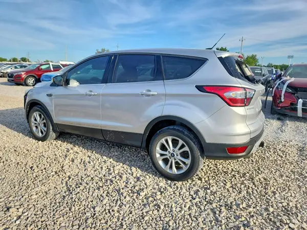 1FMCU9G95HUC06795 2017 FORD ESCAPE - Image 2