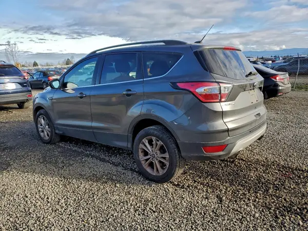 1FMCU9G95HUC12497 2017 FORD ESCAPE - Image 2