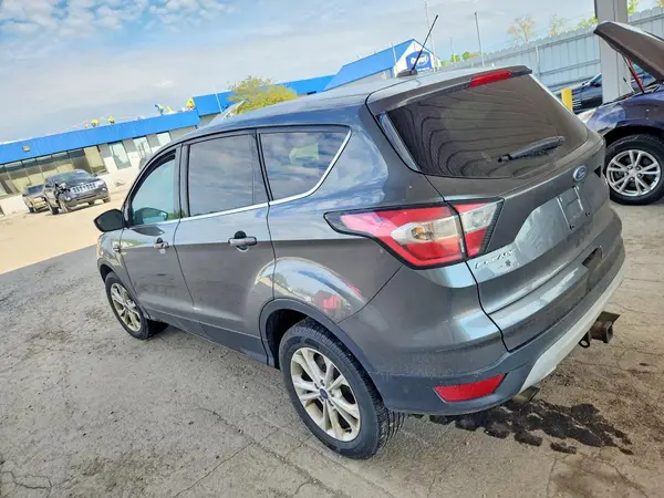 1FMCU9G95HUC35732 2017 FORD ESCAPE - Image 2