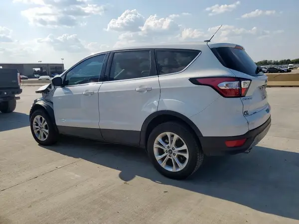 1FMCU9G95HUC53888 2017 FORD ESCAPE - Image 2