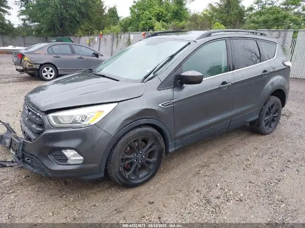 1FMCU9G95HUC83618 2017 FORD ESCAPE - Image 2