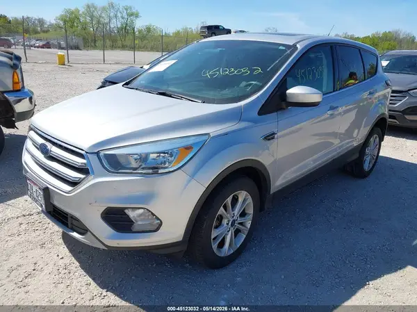1FMCU9G95HUC96501 2017 FORD ESCAPE - Image 2