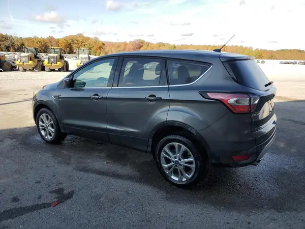 1FMCU9G95HUC99057 2017 FORD ESCAPE - Image 2