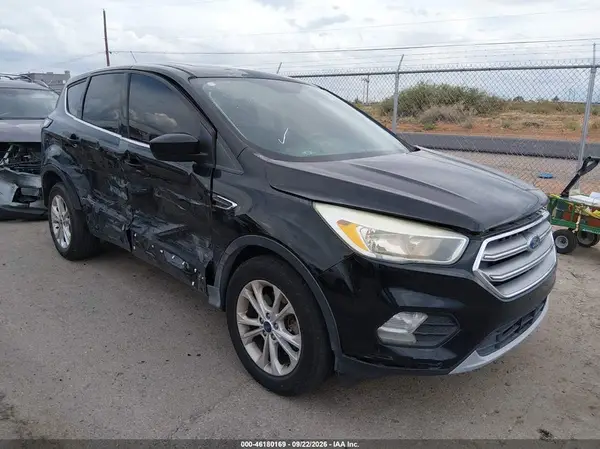 1FMCU9G95HUD30016 2017 FORD ESCAPE - Image 1