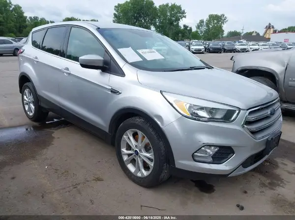 1FMCU9G95HUD44482 2017 FORD ESCAPE - Image 1