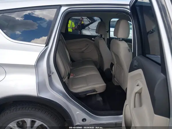 1FMCU9G95HUE15986 2017 FORD ESCAPE - Image 8