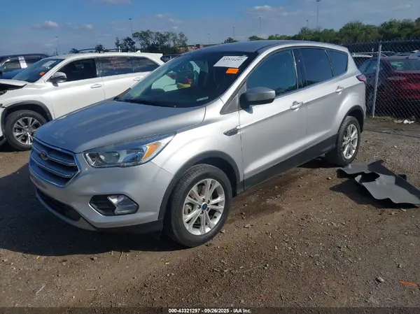 1FMCU9G95HUE29886 2017 FORD ESCAPE - Image 2