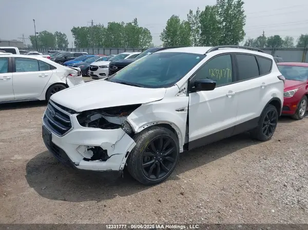 1FMCU9G95HUE60670 2017 FORD ESCAPE - Image 2