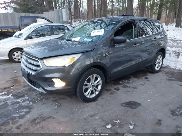1FMCU9G95HUF00939 2017 FORD ESCAPE - Image 2