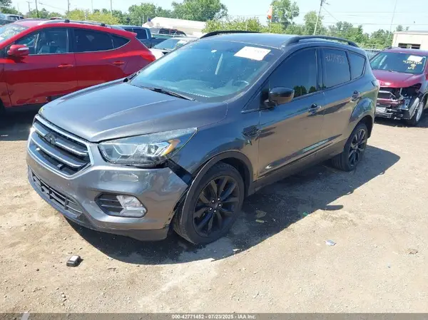 1FMCU9G95HUF06353 2017 FORD ESCAPE - Image 2