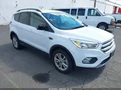 1FMCU9G95JUC63486 2018 FORD ESCAPE